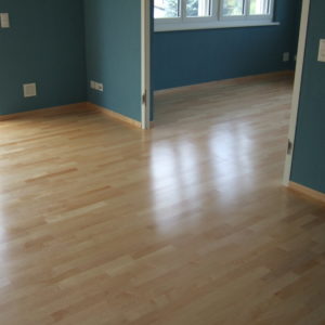 050_010_0988-300x300