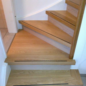 120_020_0975-300x300